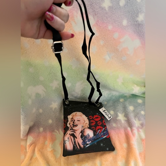 Marilyn Monroe Crossbody - Picture 4 of 4